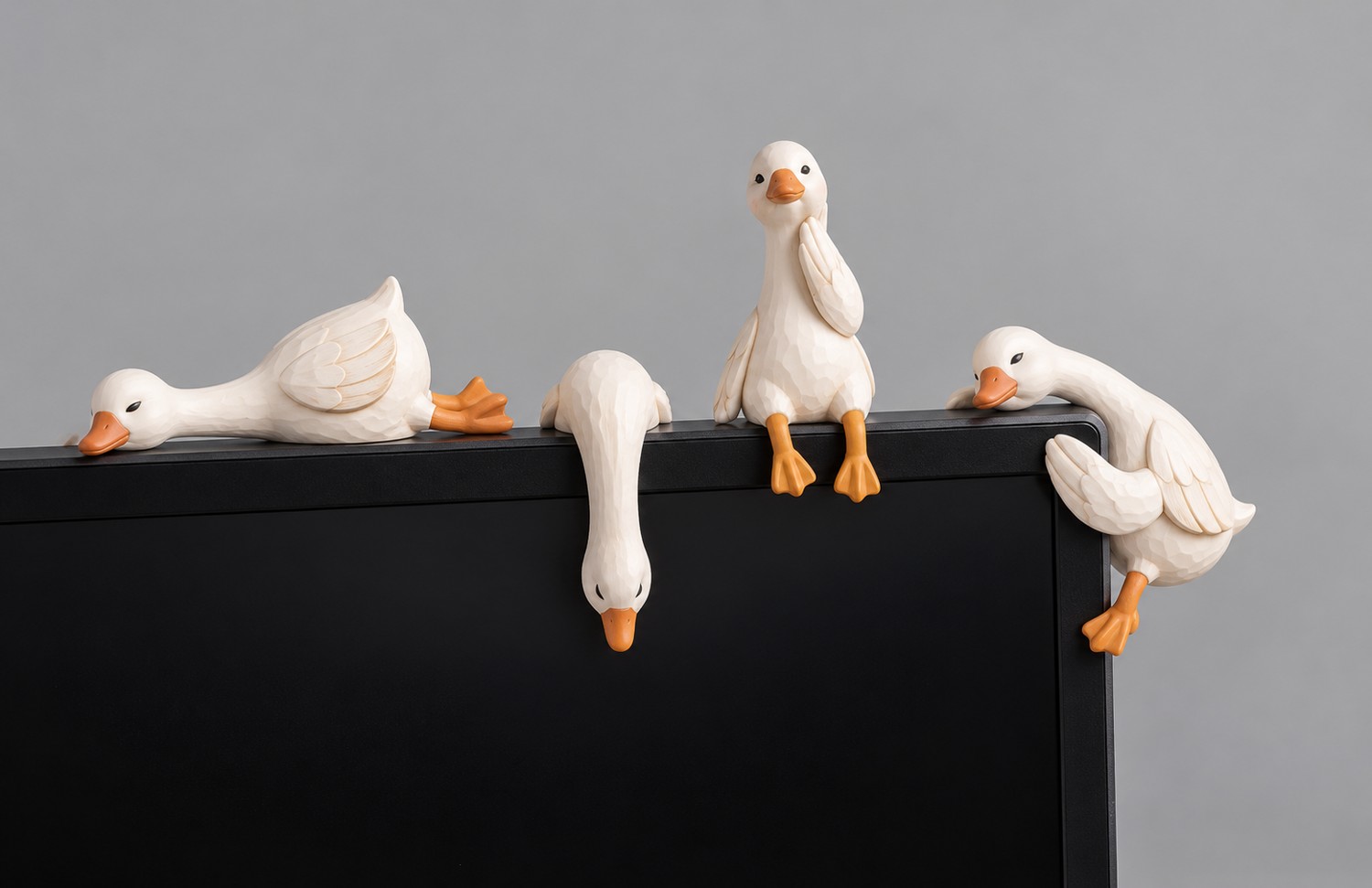 Carved-Look Monitor Geese — Four-Pose Set / 显示器小鹅四件套|最终确认动作版